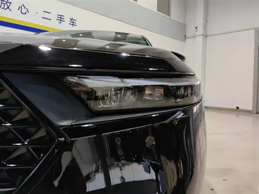 Honda Accord Accord 2023 260TURBO Excellence Edition 2024 — миниатюра 2