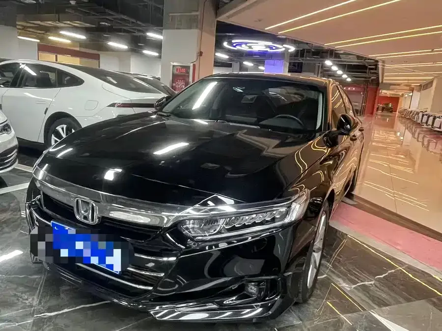 Honda Accord Accord 2022 260TURBO Deluxe Edition 2023 — фото 1, купить с доставкой в Москву