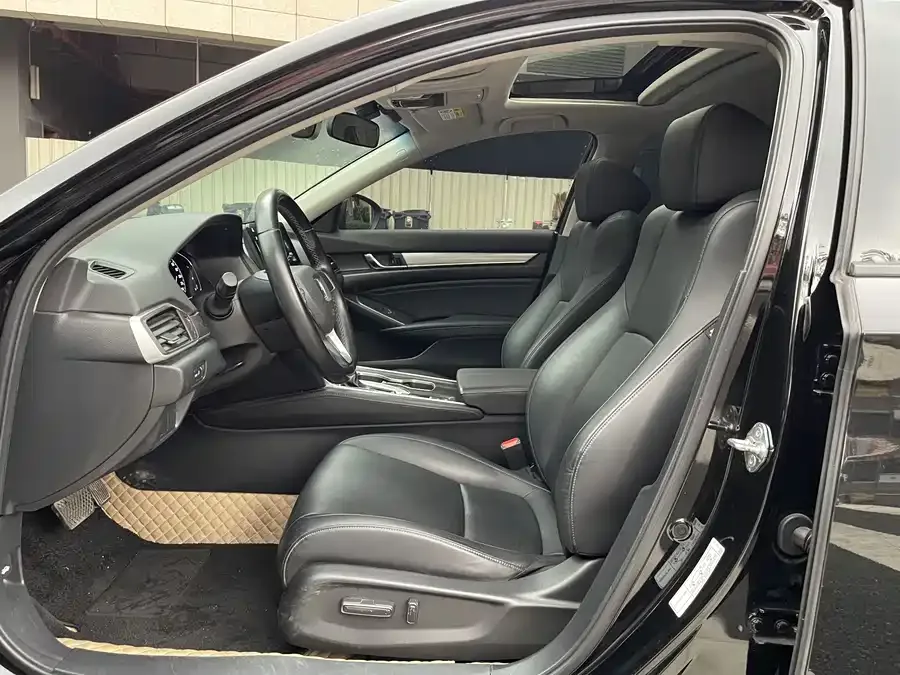 Honda Accord Accord 2022 260TURBO Deluxe Edition 2022 — миниатюра 5