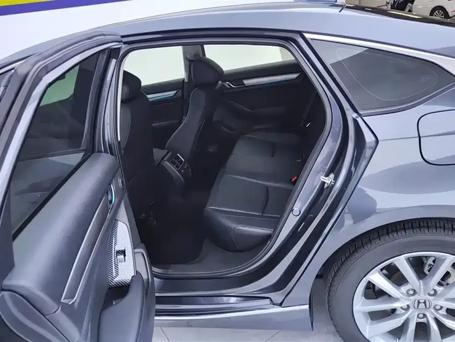 Honda Accord Accord 2022 260TURBO Deluxe Edition 2023 — миниатюра 5