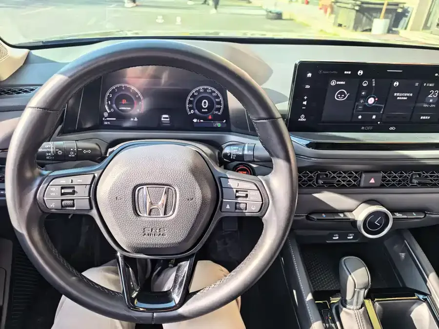 Honda Accord Accord 2024 260TURBO Luxury Edition 2024 — миниатюра 3