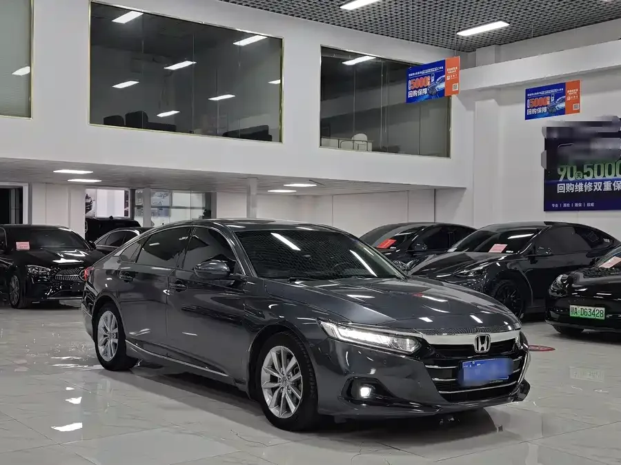 Honda Accord Accord 2022 260TURBO Deluxe Edition 2022 — миниатюра 3