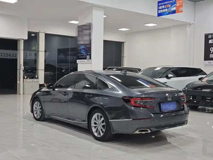 Honda Accord Accord 2022 260TURBO Deluxe Edition 2022 — миниатюра 5