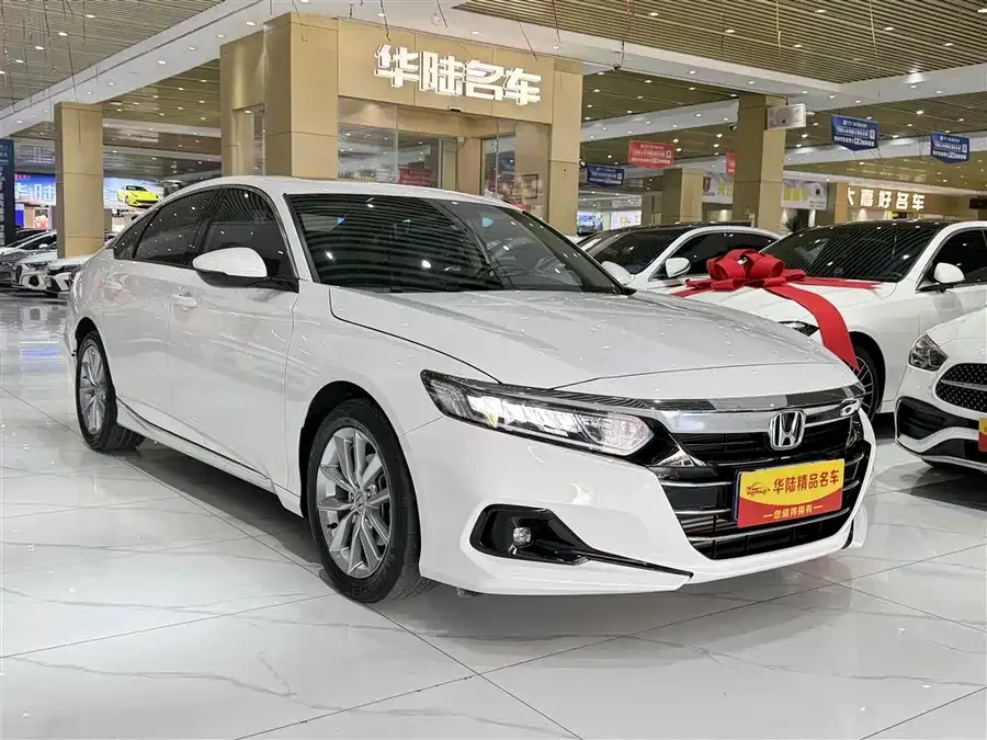 Honda Accord Accord 2022 260TURBO Deluxe Edition 2022 — миниатюра 3