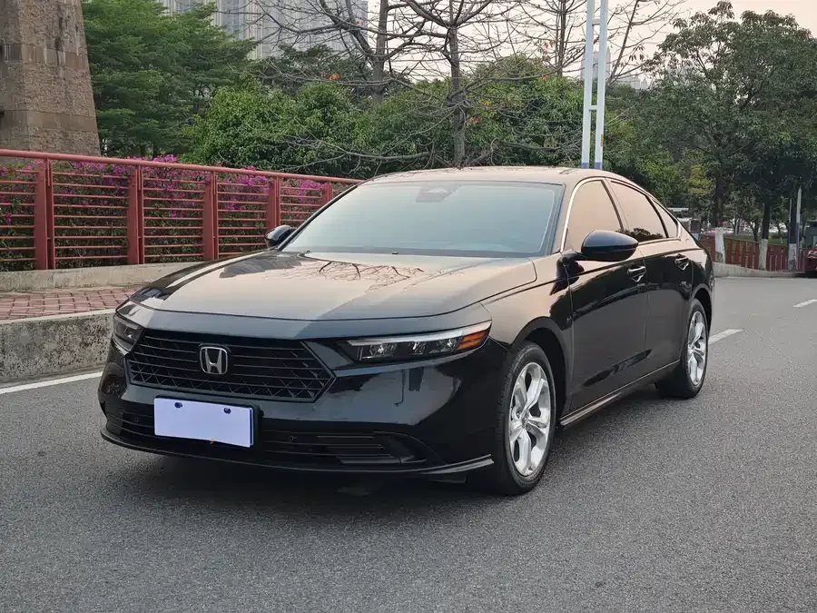 Honda Accord Accord 2023 260TURBO Smart Edition 2023 — фото 1, купить с доставкой в Москву