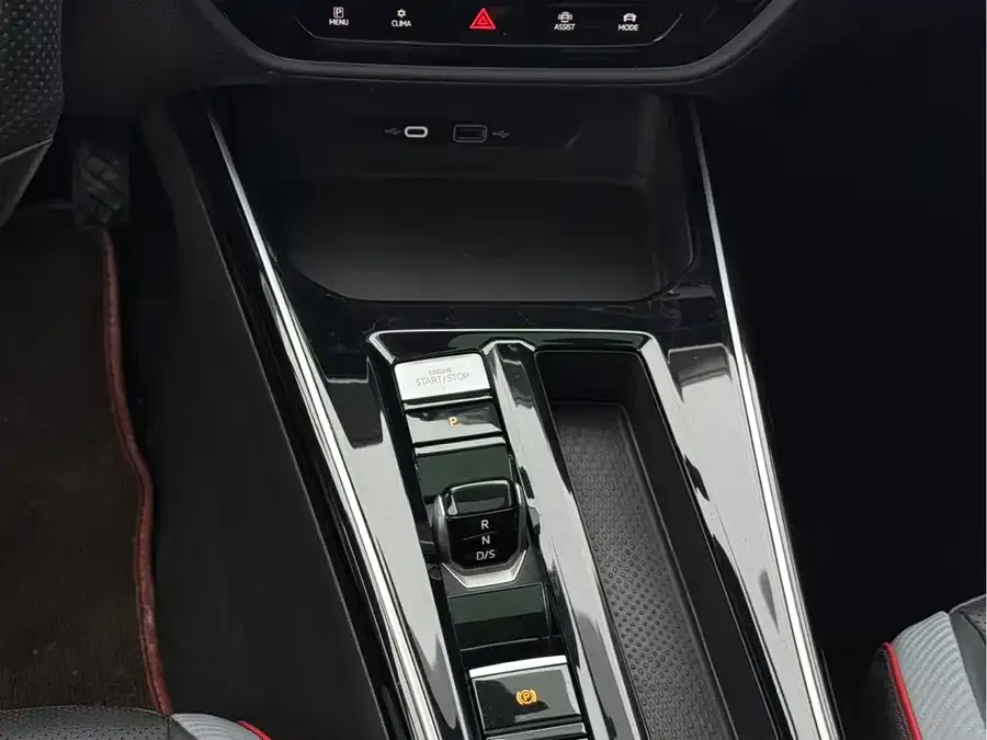 Volkswagen Lamando 2022 Lingdu Lingdu L 280TSI DSG Cool Edition 2023 — миниатюра 5