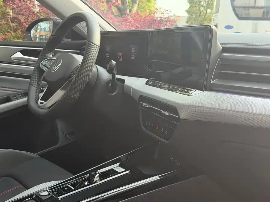 Volkswagen Lamando Lingdu 2022 Lingdu L 280TSI DSG Super Hot Flagship Edition 2024 — миниатюра 5
