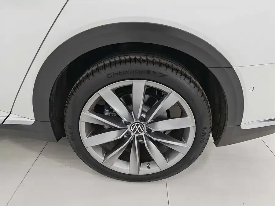 Volkswagen FAW- CC FAW-Volkswagen CC 2023 Shooting Brake 380TSI Hunting Heart Edition 2024 — миниатюра 5