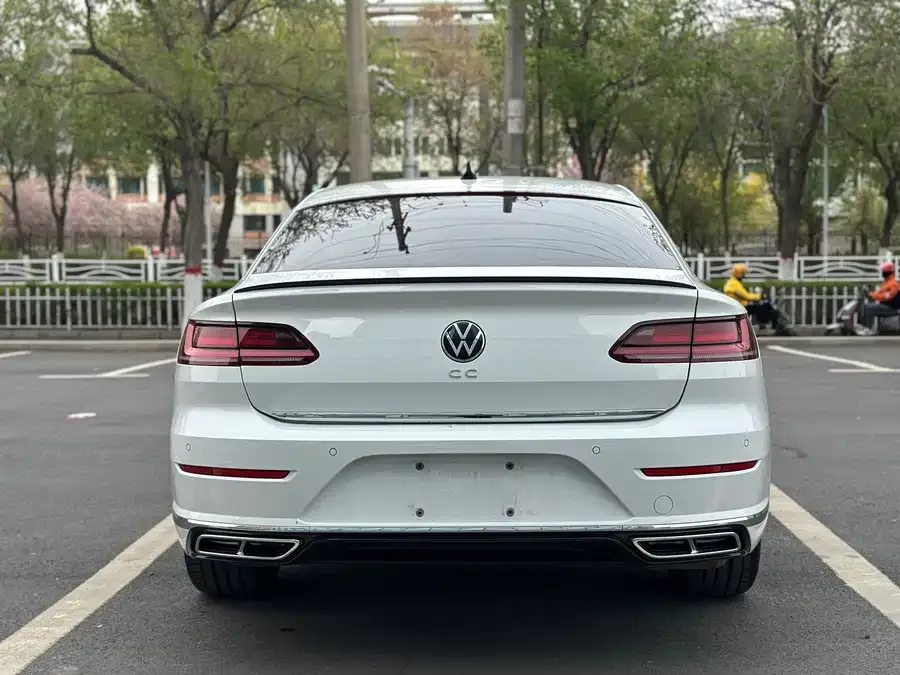 Volkswagen FAW- CC FAW-Volkswagen CC 2023 330TSI Dazzling Edition 2023 — миниатюра 4
