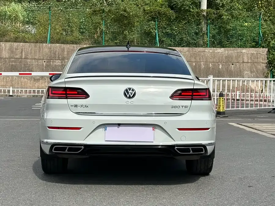 Volkswagen FAW- CC FAW-Volkswagen CC 2024 380TSI Eye-catching Edition 2024 — миниатюра 5
