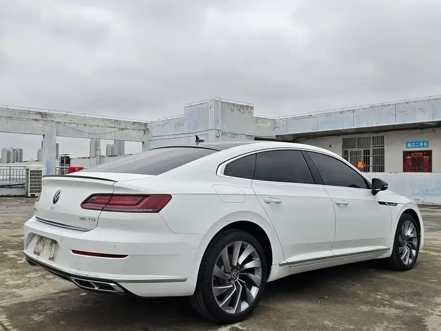 Volkswagen FAW- CC FAW-Volkswagen CC 2023 380TSI Eye-catching Edition 2023 — миниатюра 2