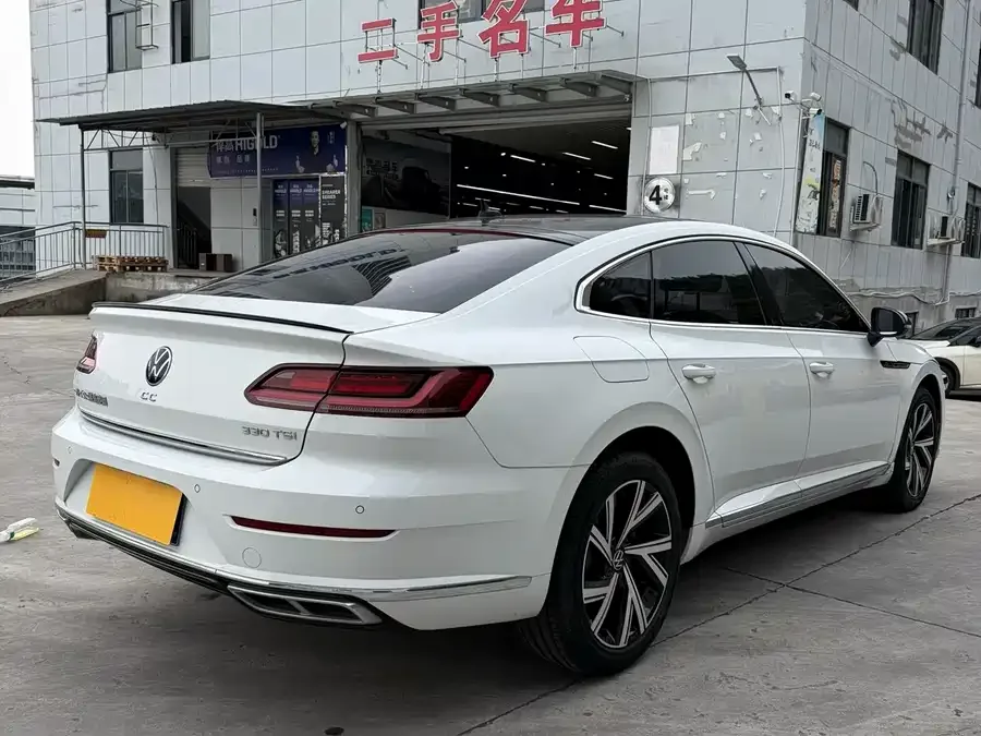 Volkswagen FAW- CC FAW-Volkswagen CC 2023 330TSI Dazzling Edition 2022 — миниатюра 5