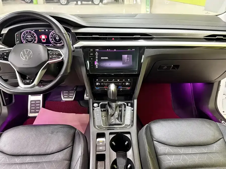 Volkswagen FAW- CC FAW-Volkswagen CC 2021 380TSI Eye-catching Edition 2022 — миниатюра 5