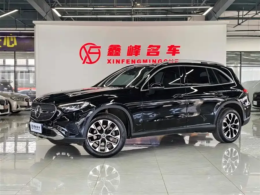 Mercedes-Benz GLC-Class 2023