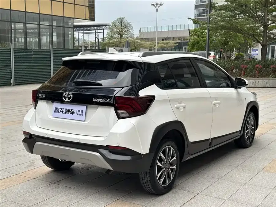 Toyota YARiS L YARiS L 2022 YARiS X 1.5L CVT Premium Edition 2022 — миниатюра 2