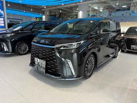 Lexus LM 2026 buy in Moscow