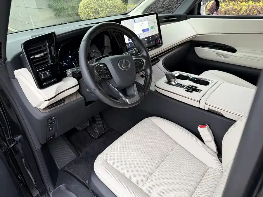 Lexus LM 500h 2025 Four-Seat Executive Edition 2024 — миниатюра 5