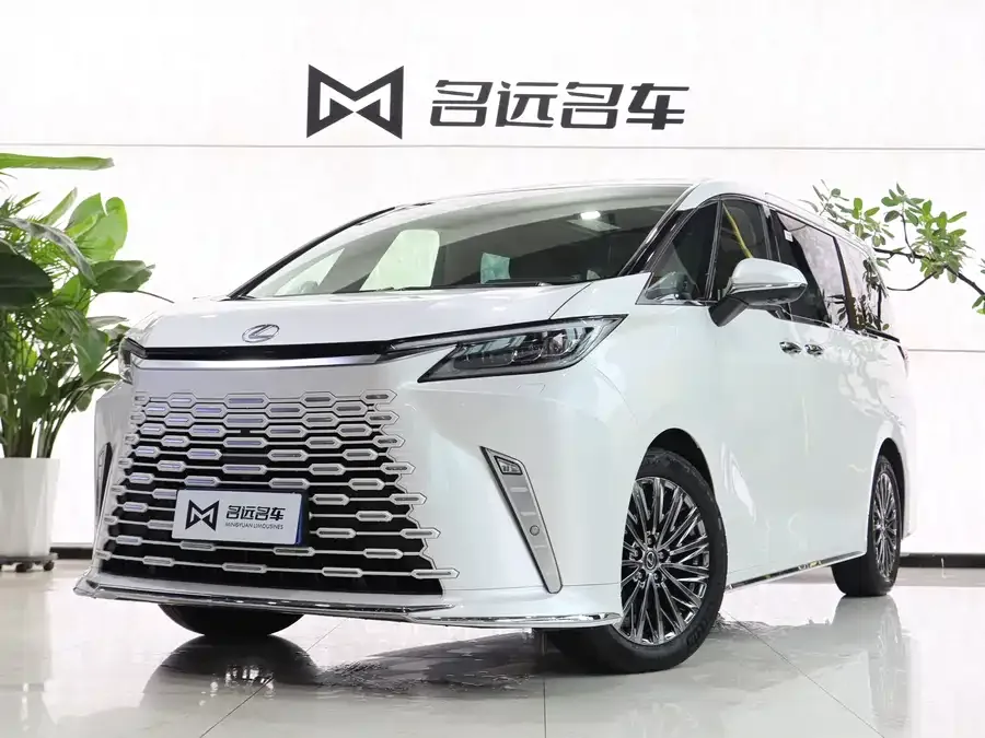 Lexus LM 2024