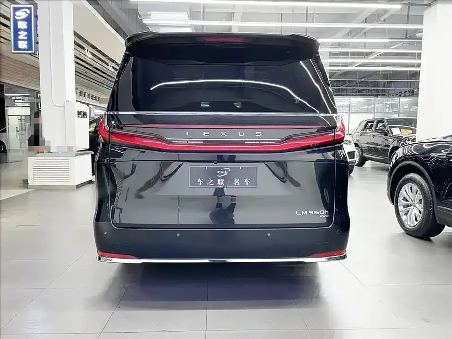 Lexus LM 2023 350h Seven-seat Elegant Edition 2024 — миниатюра 2