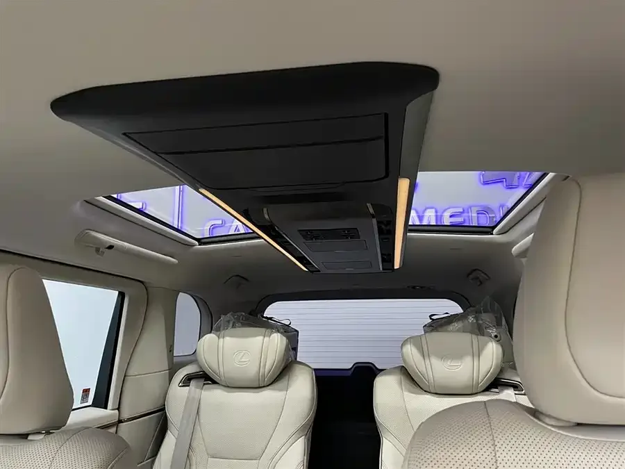 Lexus LM 2023 350h Seven-seat Elegant Edition 2024 — миниатюра 4
