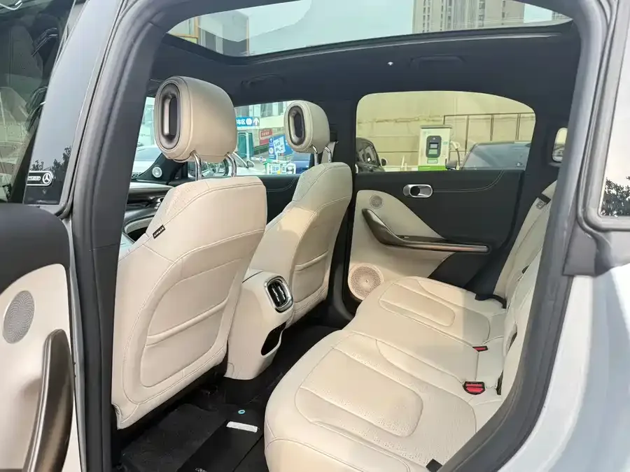 Smart Elf #1 Smart Elf #1 2022 Premium Edition 2022 — миниатюра 2