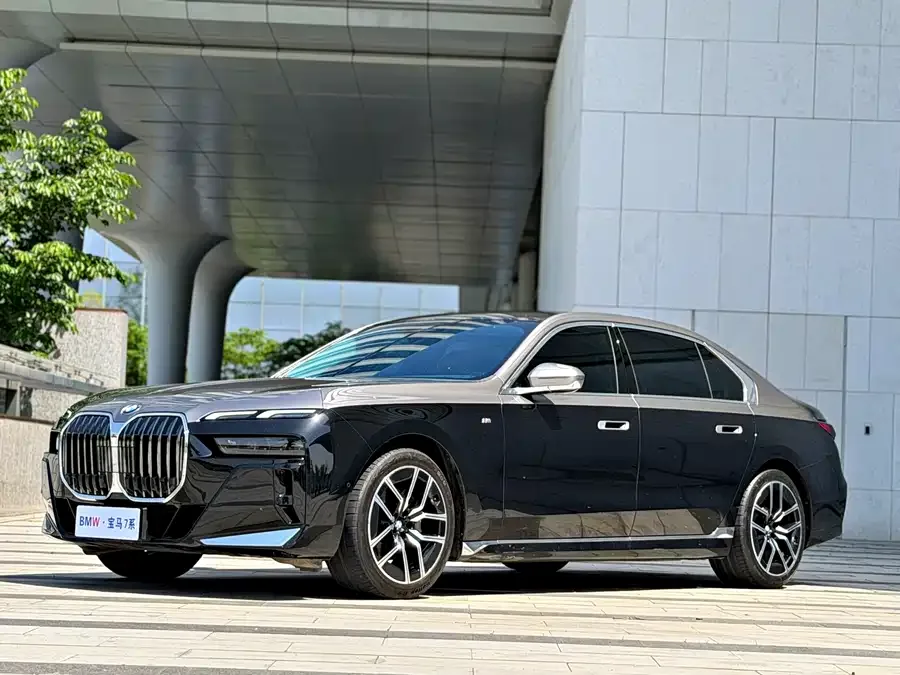 BMW 7 Series 2024