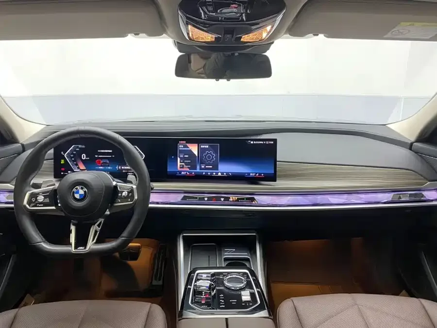 BMW 7 Series BMW 7 Series 2023 735Li M Sport Package 2024 — миниатюра 4