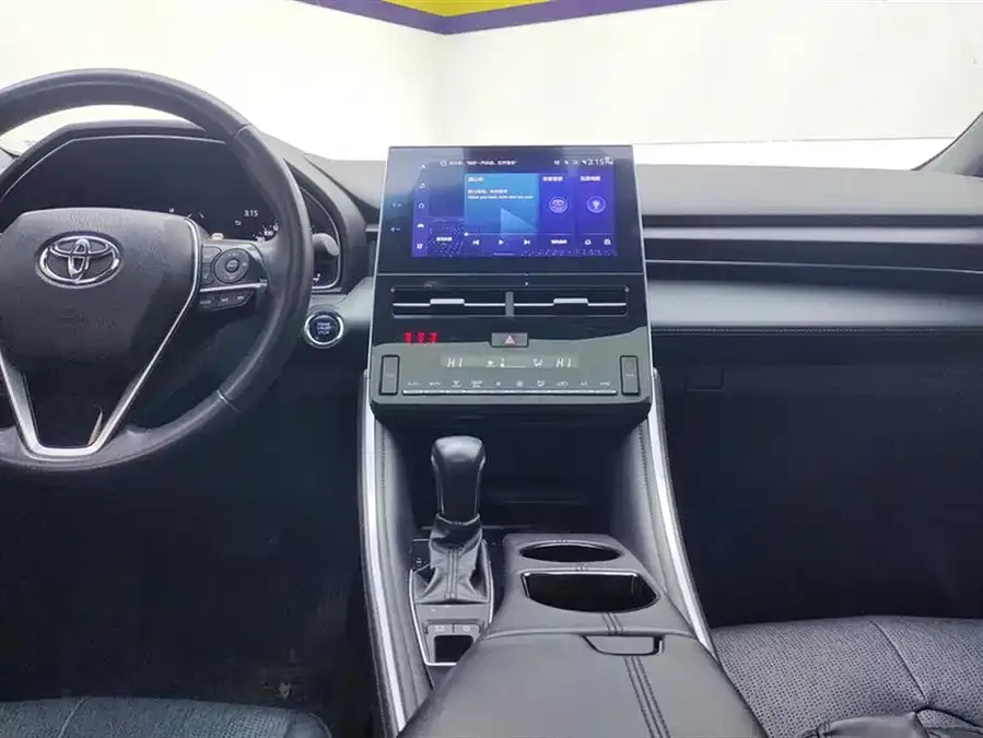Toyota Avalon Asia Dragon 2022 2.0L Deluxe Edition 2023 — миниатюра 4