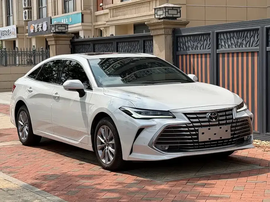 Toyota Avalon Avalon 2024 2.0L Progressive Edition 2024 — миниатюра 3