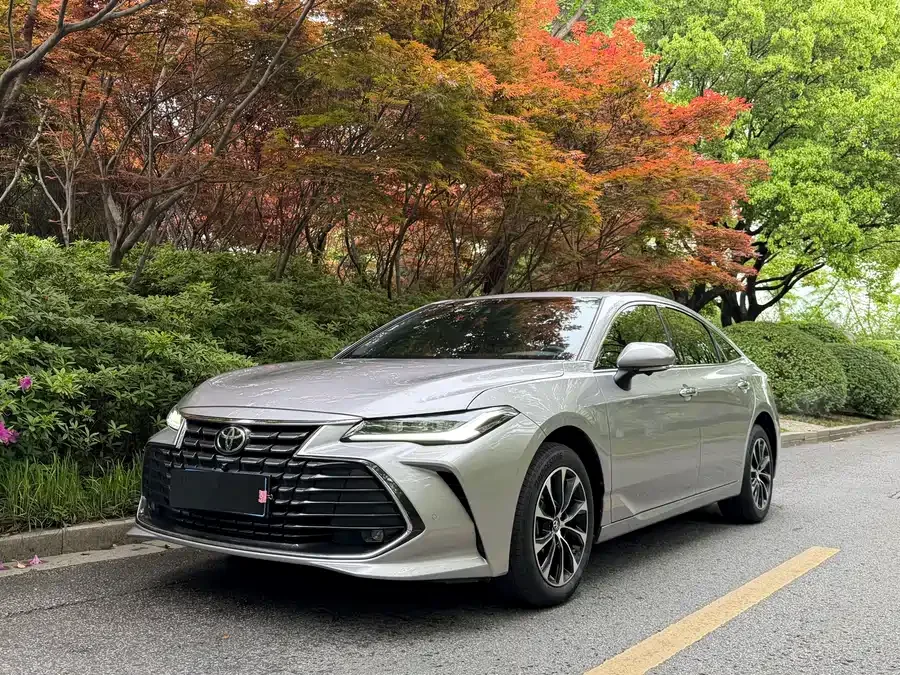 Toyota Avalon Avalon 2023 2.0L Luxury Edition 2024 — фото 1, купить с доставкой в Москву