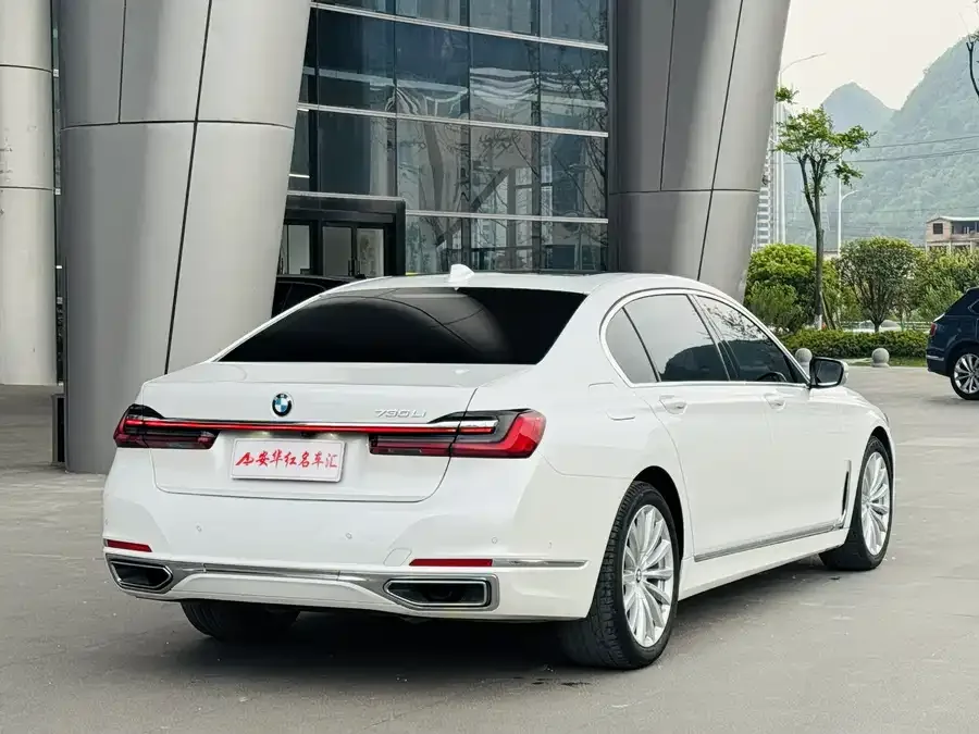 BMW 7 Series BMW 7 Series 2021 730Li Luxury Package 2022 — миниатюра 2