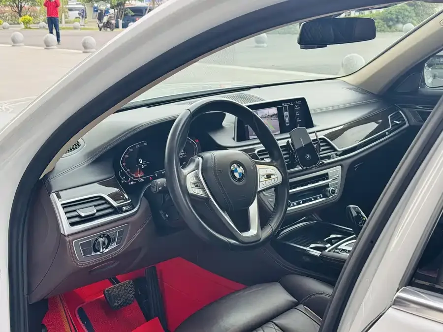 BMW 7 Series BMW 7 Series 2021 730Li Luxury Package 2022 — миниатюра 4