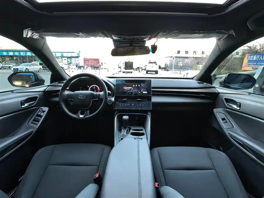 Toyota Avalon Avalon 2024 2.0L Progressive Edition 2025 — миниатюра 3