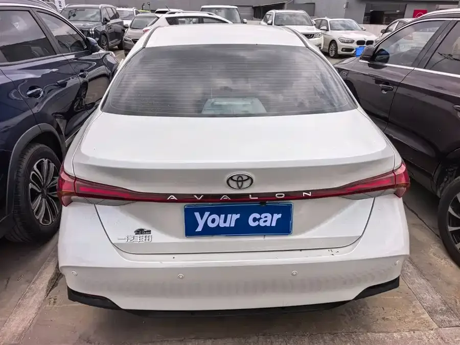 Toyota Avalon Avalon 2024 2.0L Progressive Edition 2025 — миниатюра 5