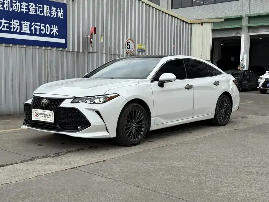 Toyota Avalon 2022