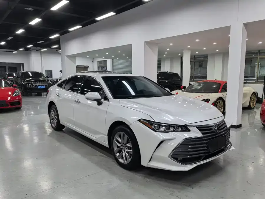 Toyota Avalon Asia Dragon 2022 2.0L Deluxe Edition 2022 — миниатюра 3