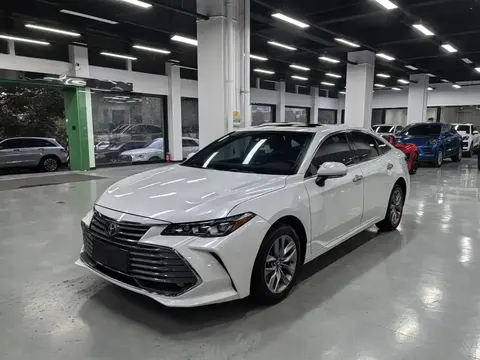 Toyota Avalon 2022 купить в Москве