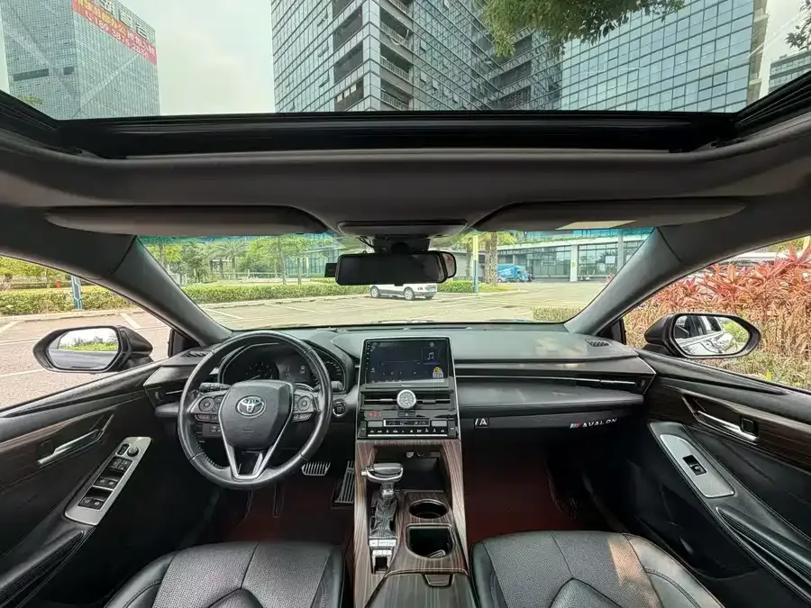 Toyota Avalon Asia Dragon 2021 2.5L Deluxe Edition 2022 — миниатюра 2