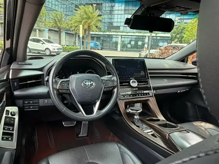 Toyota Avalon Asia Dragon 2021 2.5L Deluxe Edition 2022 — миниатюра 4