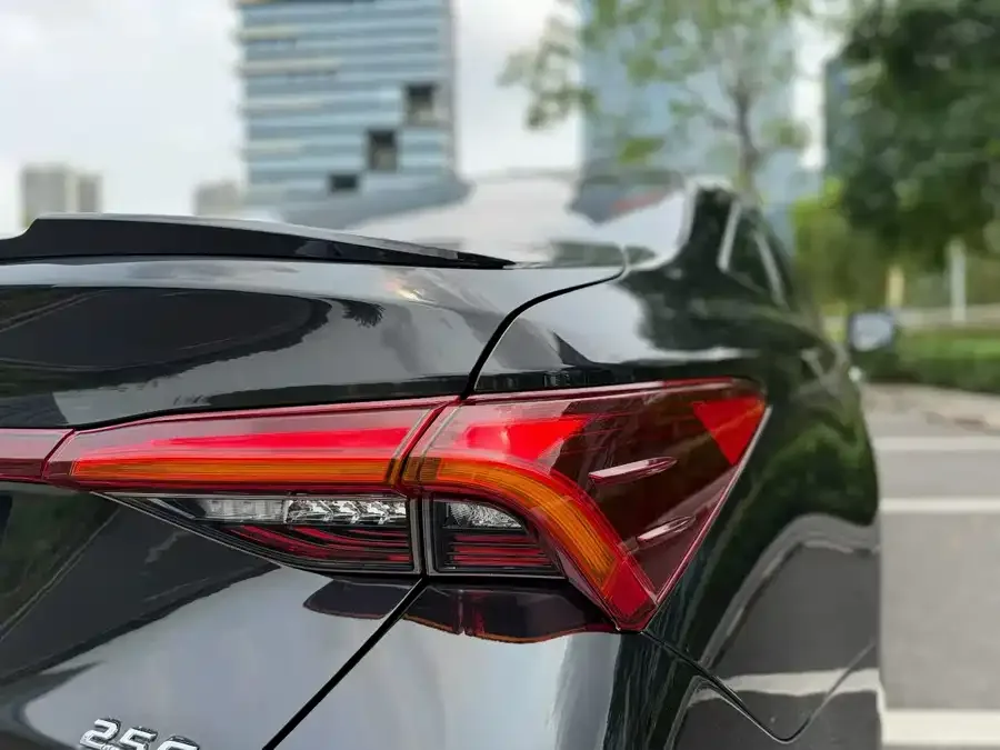 Toyota Avalon Asia Dragon 2021 2.5L Deluxe Edition 2022 — миниатюра 5