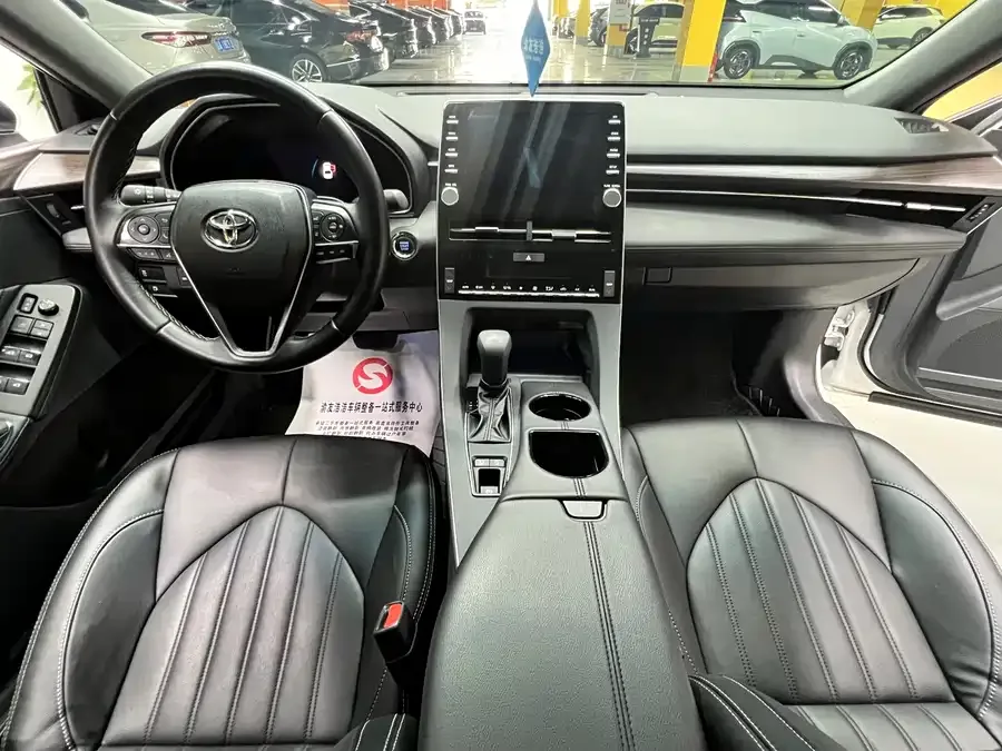 Toyota Avalon Asia Dragon 2019 2.0L Advanced Edition National VI 2022 — миниатюра 4
