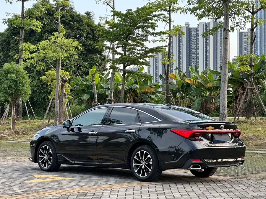 Toyota Avalon Avalon 2023 2.5L Luxury Edition 2024 — миниатюра 2