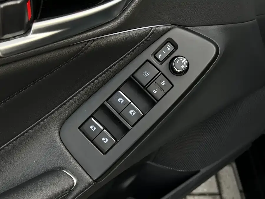 Toyota Avalon Avalon 2023 2.5L Luxury Edition 2024 — миниатюра 5