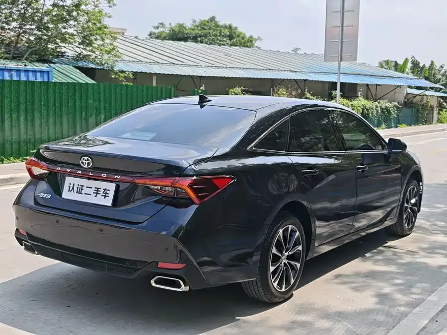 Toyota Avalon Avalon 2023 2.0L Premium Edition 2024 — миниатюра 5