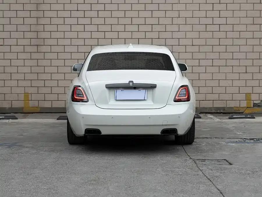 Rolls-Royce Ghost Ghost 2022 6.7T Black Badge 2023 — миниатюра 2