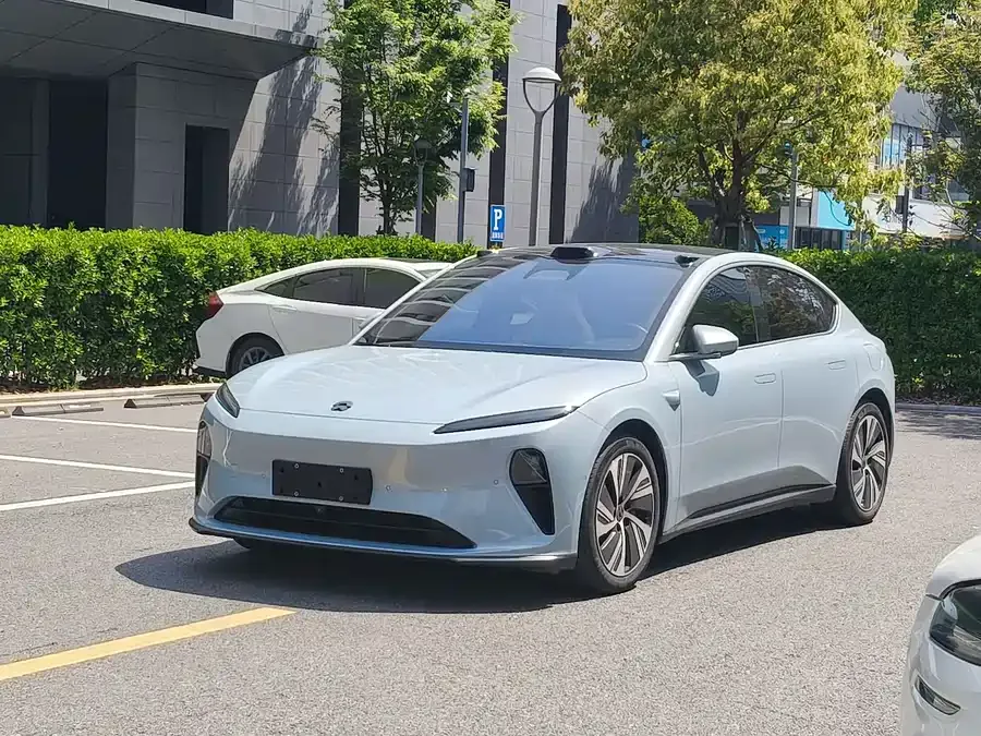 NIO ET5 2022