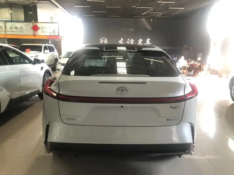 Toyota BZ 5 2025 550 PRO 2026 — миниатюра 4