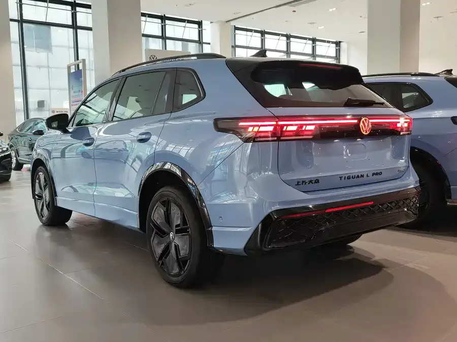 Volkswagen Tiguan L Tiguan L 2024 Pro 380TSI 4WD R-Line Smart Edition 2024 — миниатюра 5