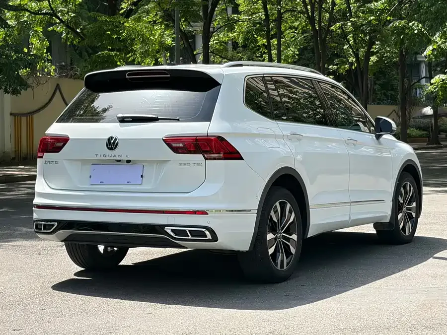 Volkswagen Tiguan L Tiguan L 2024 Outstanding Model 330TSI Automatic Two-Wheel Drive R-Line Dragon Glory Edition 2024 — миниатюра 3