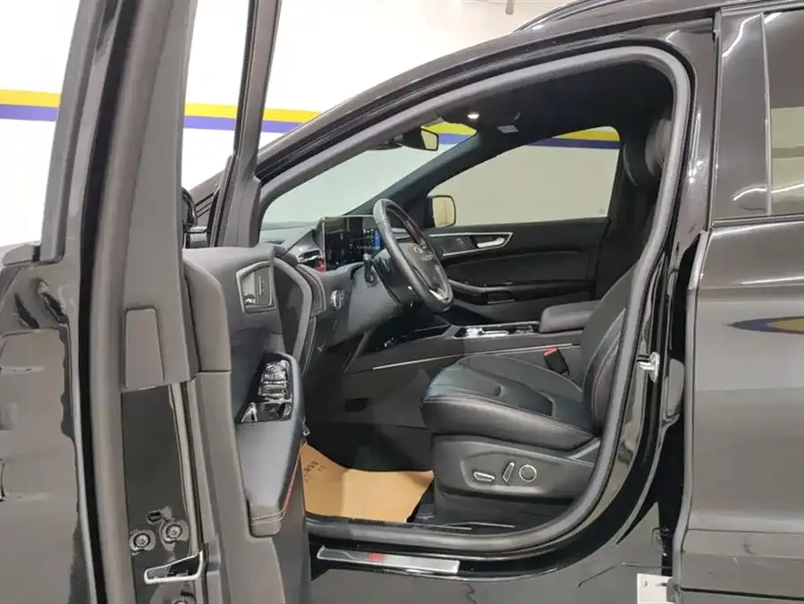 Ford Edge 2021 Edge PLUS EcoBoost 245 2WD ST-Line 5 Seaters 2023 — миниатюра 3